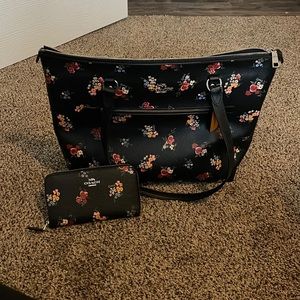 Brand new coach tote and wallet